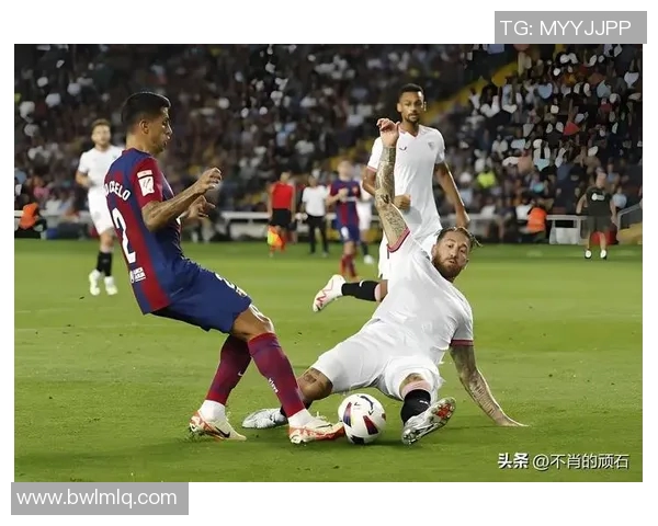 中国13号球衣背后的传奇足球明星及其辉煌成就揭秘