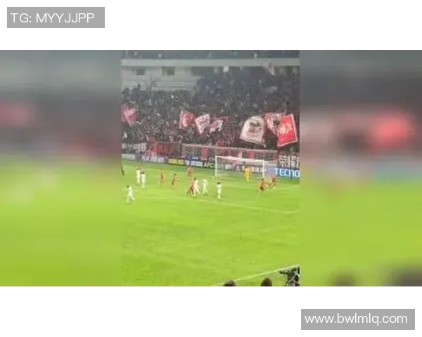 摇头选择球足球明星特效带你领略足球场上的精彩瞬间与独特魅力 摇头选择球足球明星特效带你领略足球场上的精彩瞬间与独特魅力