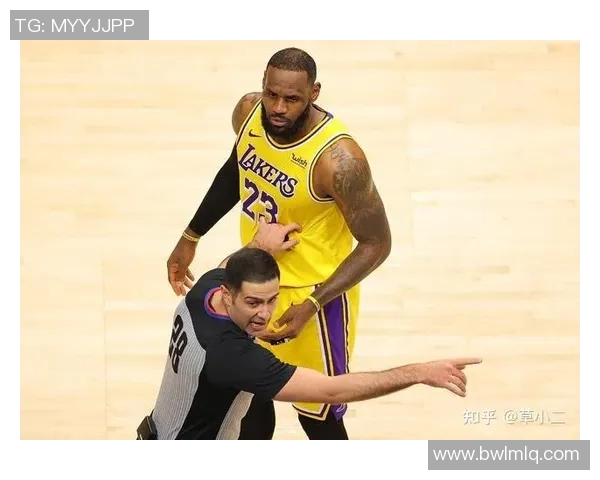 拜仁慕尼黑与弗莱堡激战正酣比分揭晓引发球迷热议 拜仁慕尼黑与弗莱堡激战正酣比分揭晓引发球迷热议