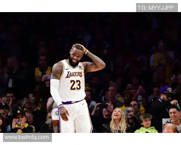 湖人对阵爵士詹姆斯精彩集锦回顾展现传奇球星的绝佳表现与精彩瞬间 湖人对阵爵士詹姆斯精彩集锦回顾展现传奇球星的绝佳表现与精彩瞬间